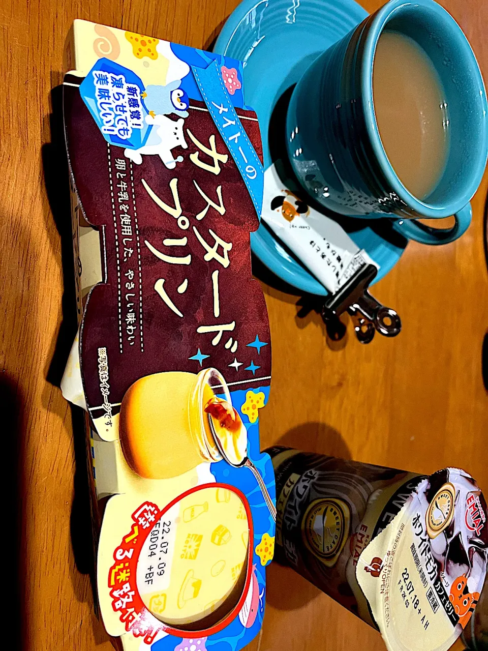 Snapdishの料理写真:コーヒーゼリーと薄しぃコーヒーは同じ味がした #おやつ　薄しぃコーヒー、コーヒーゼリー、カスタードプリン|ms903さん