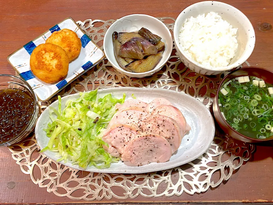 Snapdishの料理写真:鶏ハム定食|hitomiさん