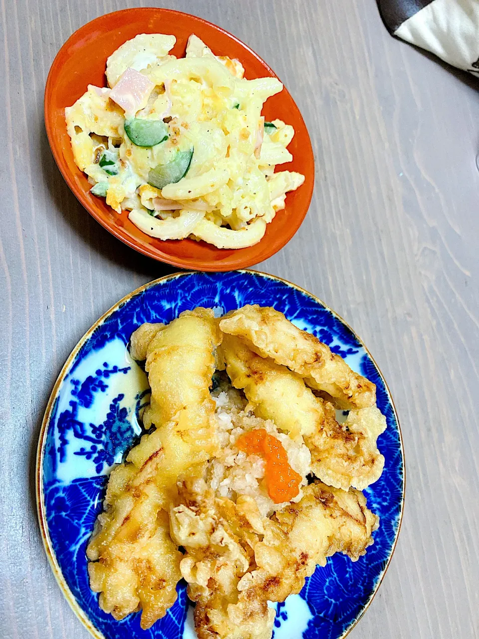 Snapdishの料理写真:マカロニポテトサラダ　とり天|みーさん