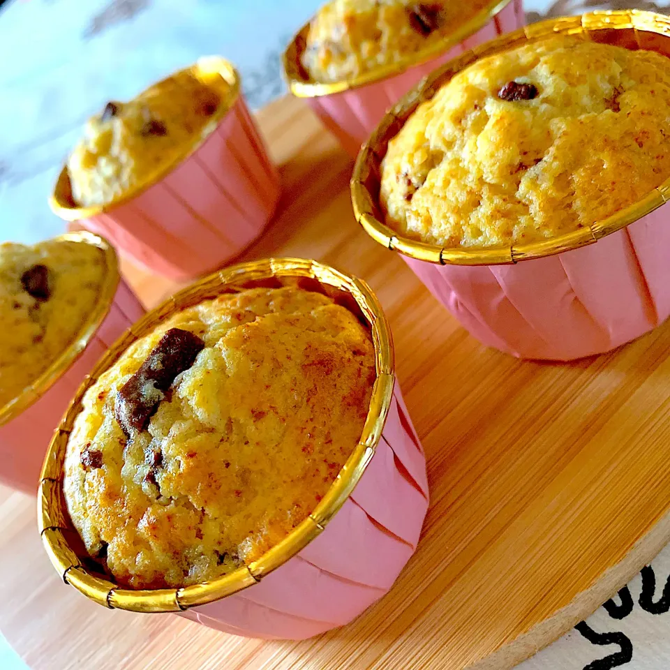 エリスリトールと蜂蜜で作ったチョコチップマフィン|奏 kanadeさん