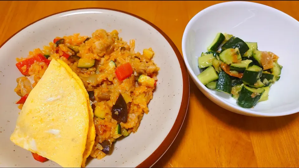 夏野菜のチキンライスときゅうりの梅和え|ぴくるすさん