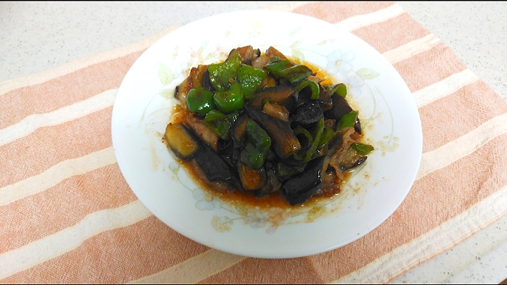 💕料理研究家リュウジさんのバズレシピ♡豚なすピーマン💕