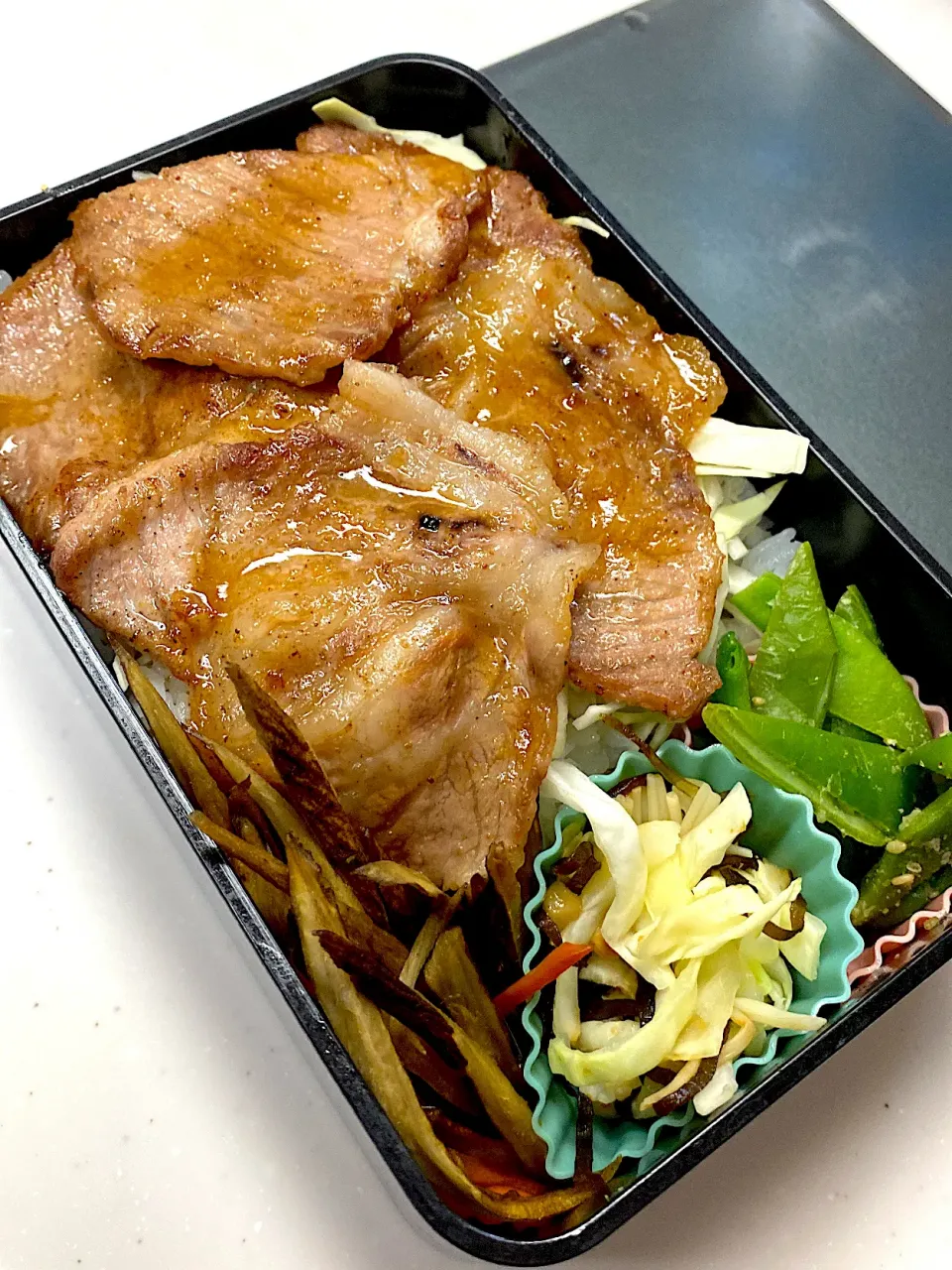 Snapdishの料理写真:生姜焼きのっけ弁当|aru_sakazakさん