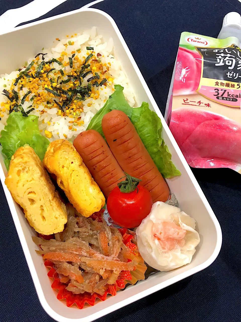 Snapdishの料理写真:のりたまご飯、たまご焼き、ウインナー、きんぴら、エビしゅうまい、ミニトマト|きらきらさん