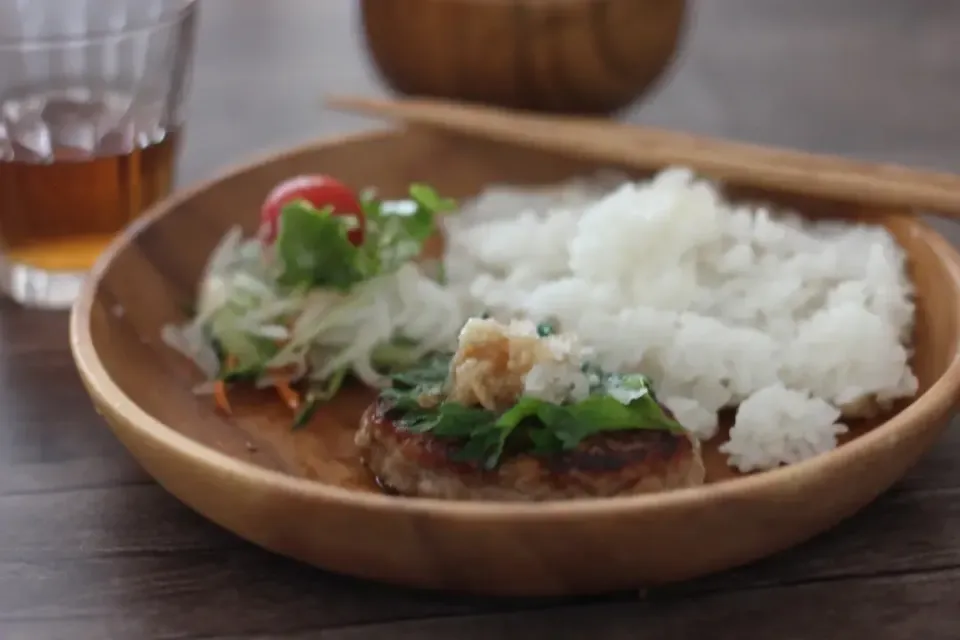 びっくりドンキーおろしそバーグディッシュ風|ちいさなしあわせキッチンさん