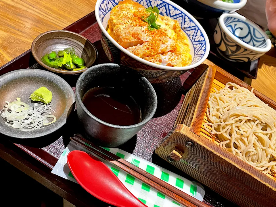 福録寿蕎麦の岩中豚かつ丼セット＠虎ノ門|Yasuhiro Koikeさん