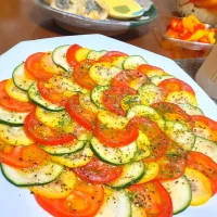 ズッキーニとトマトのサラダ🍃