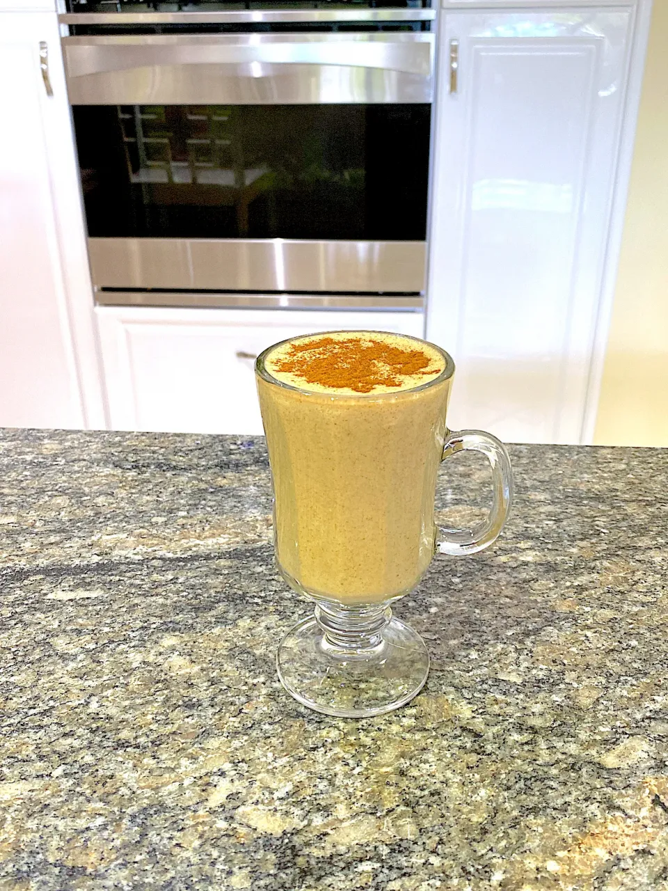 Maca almond smoothie|FitMomDoc19さん