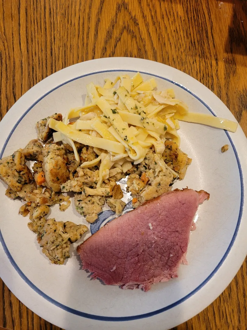 Amish stuffing, Amish noodles, and Ham|Macchefさん