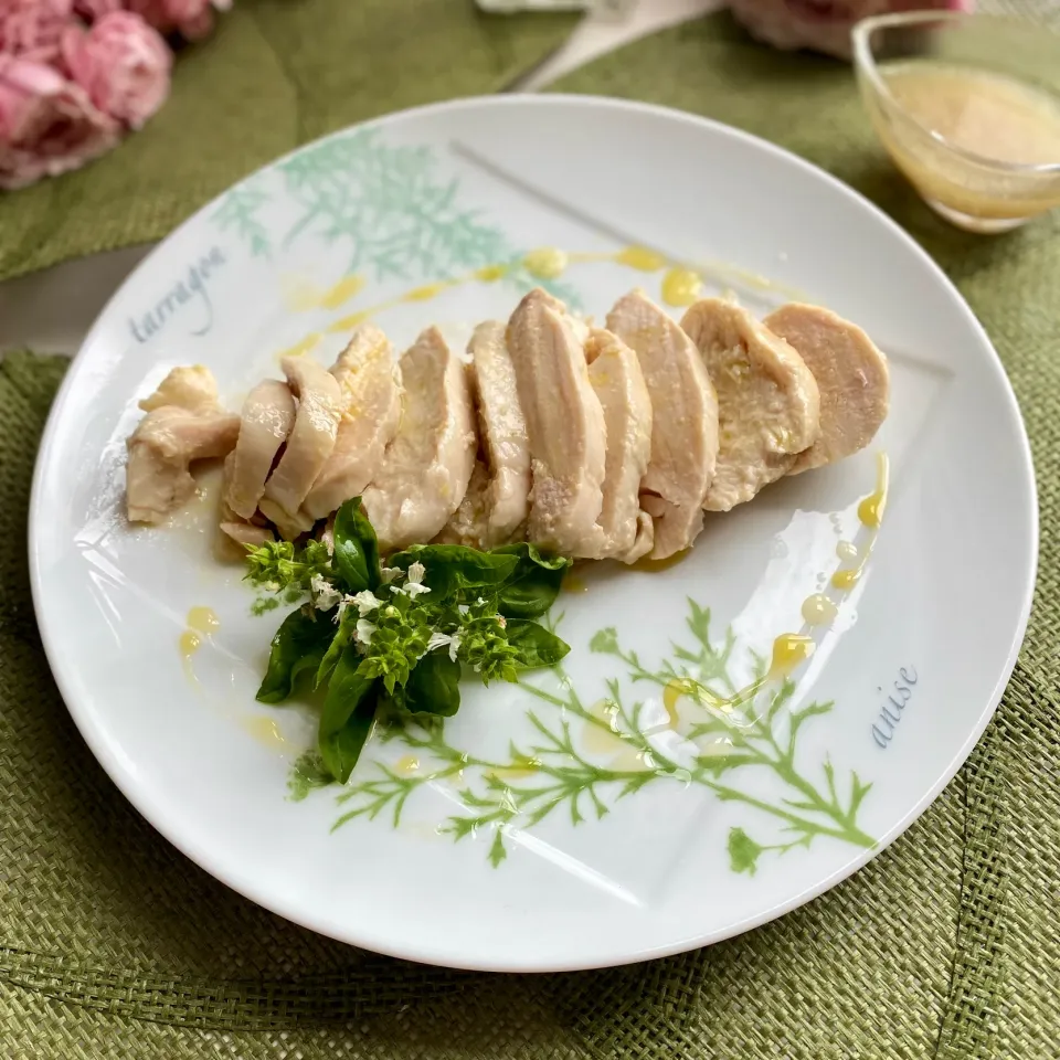 麹甘酒とオリーブオイルに漬け込んだ鶏むね肉|yukoさん