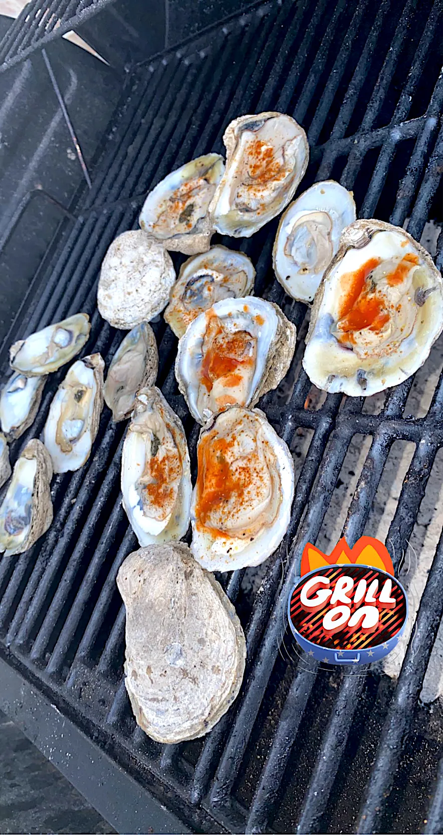 Snapdishの料理写真:Grilled Oysters|Tawanjaさん