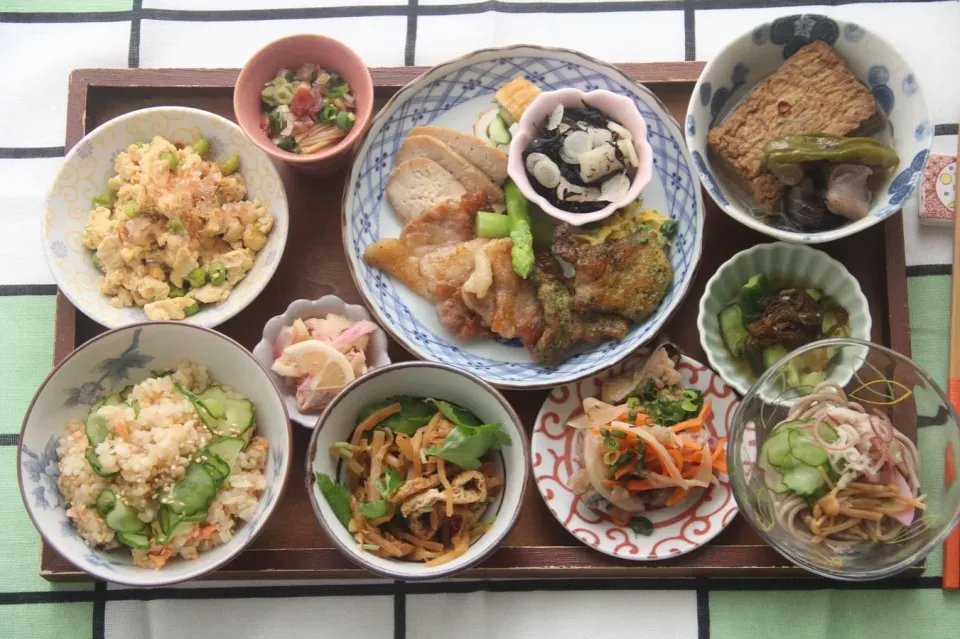 大人の食育『ひやかけ蕎麦と夏の玄米鮭ごはんの色々小鉢定食』【公式】料理研究家　指宿さゆり|【公式】料理研究家　指宿さゆり≫ｽﾀｼﾞｵ（ｽﾀｯﾌ運営）さん