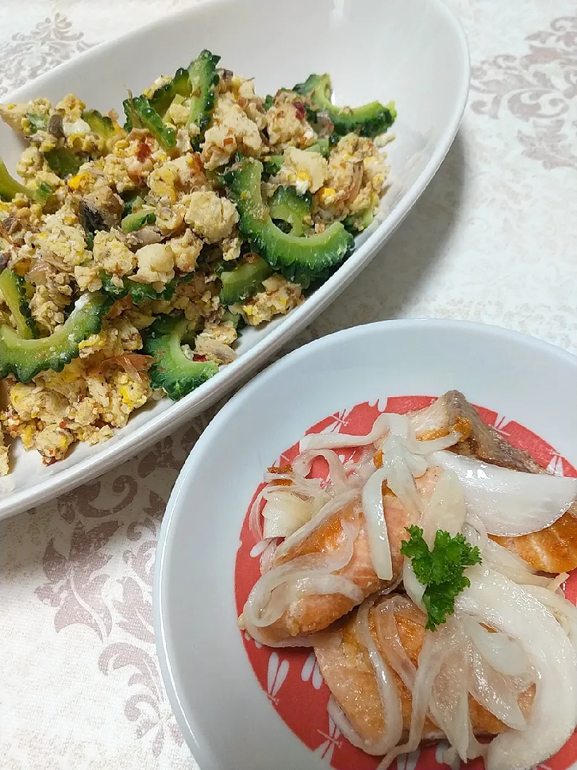 ☆今日の晩ごはん☆　冷凍豆腐でゴーヤチャンプル　さけの南蛮漬け|hamamaさん