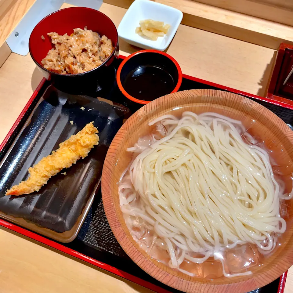 Snapdishの料理写真:たらいうどんセット＋えび天|T. Wonderさん