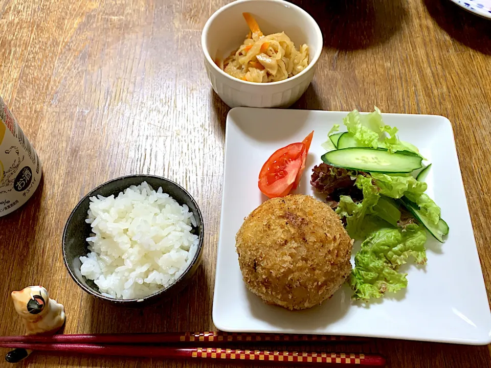 スコッチエッグ・切り干し大根の煮物・ご飯・サラダ・味噌汁|ちびろ菌さん