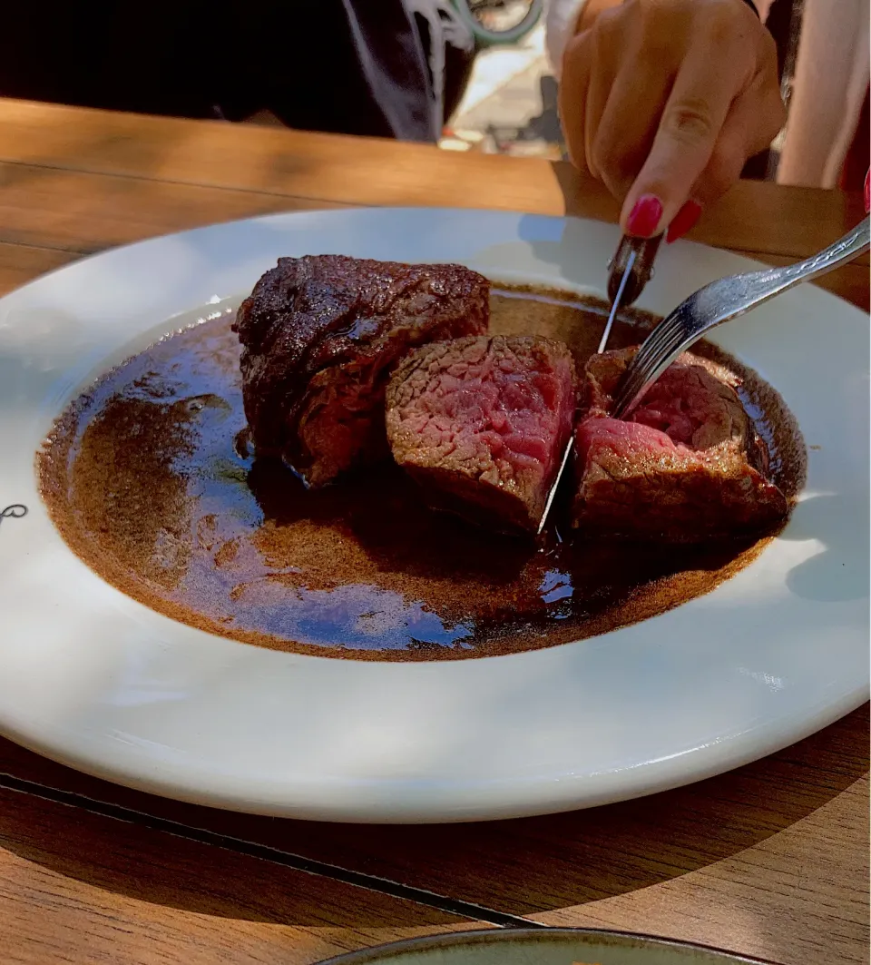 Snapdishの料理写真:肉の塊🥩|r44さん