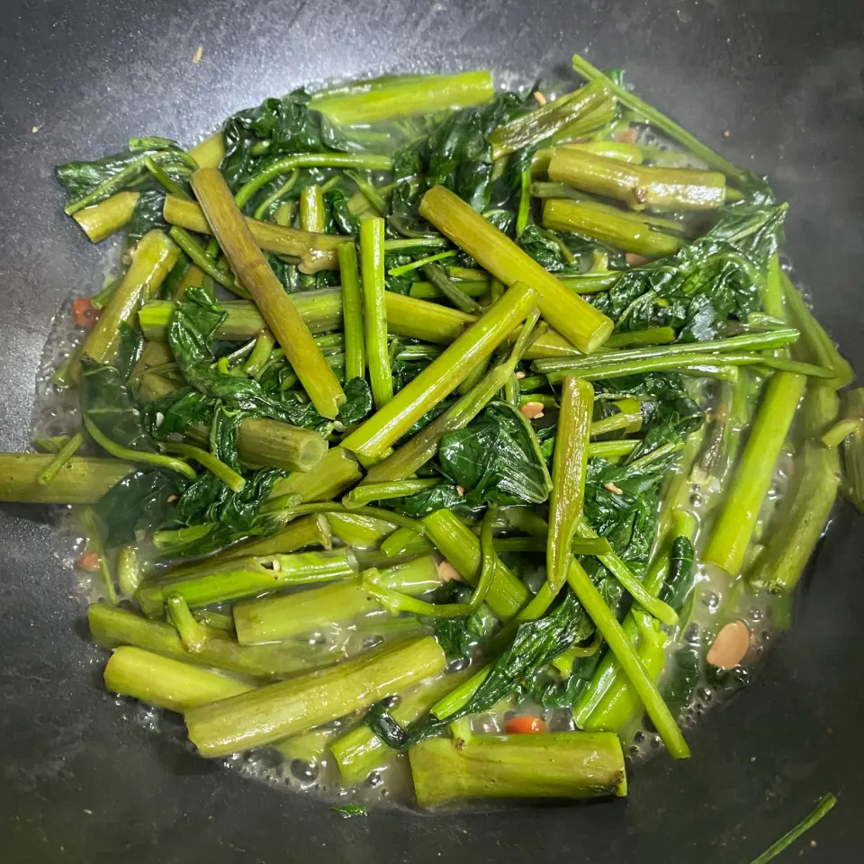 空芯菜炒め|ハーブと野菜のごはん。さん