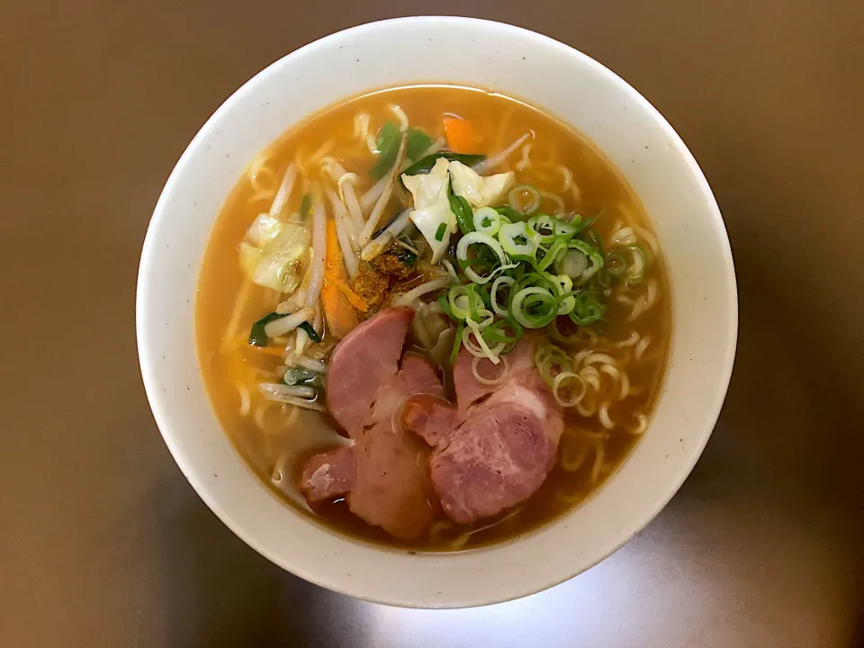 自家製 味噌ラーメン(焼豚入)|ばーさんさん