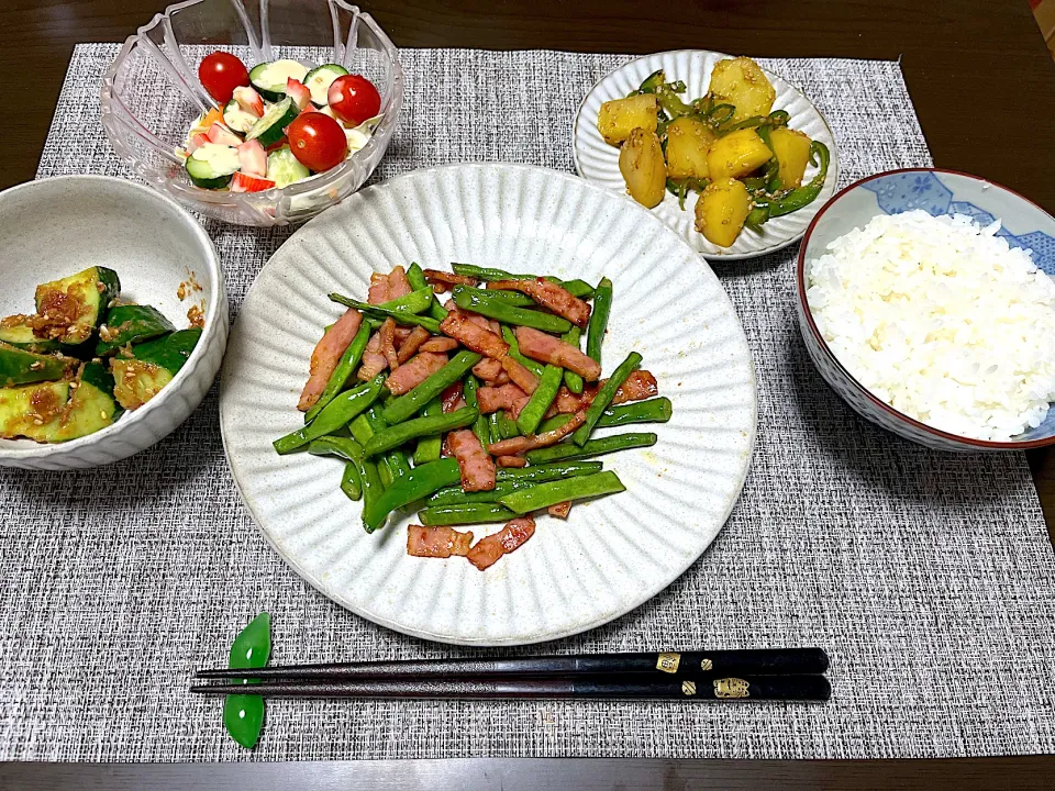 Snapdishの料理写真:野菜たっぷりヘルシーメニュー！|Ari’s Channelさん