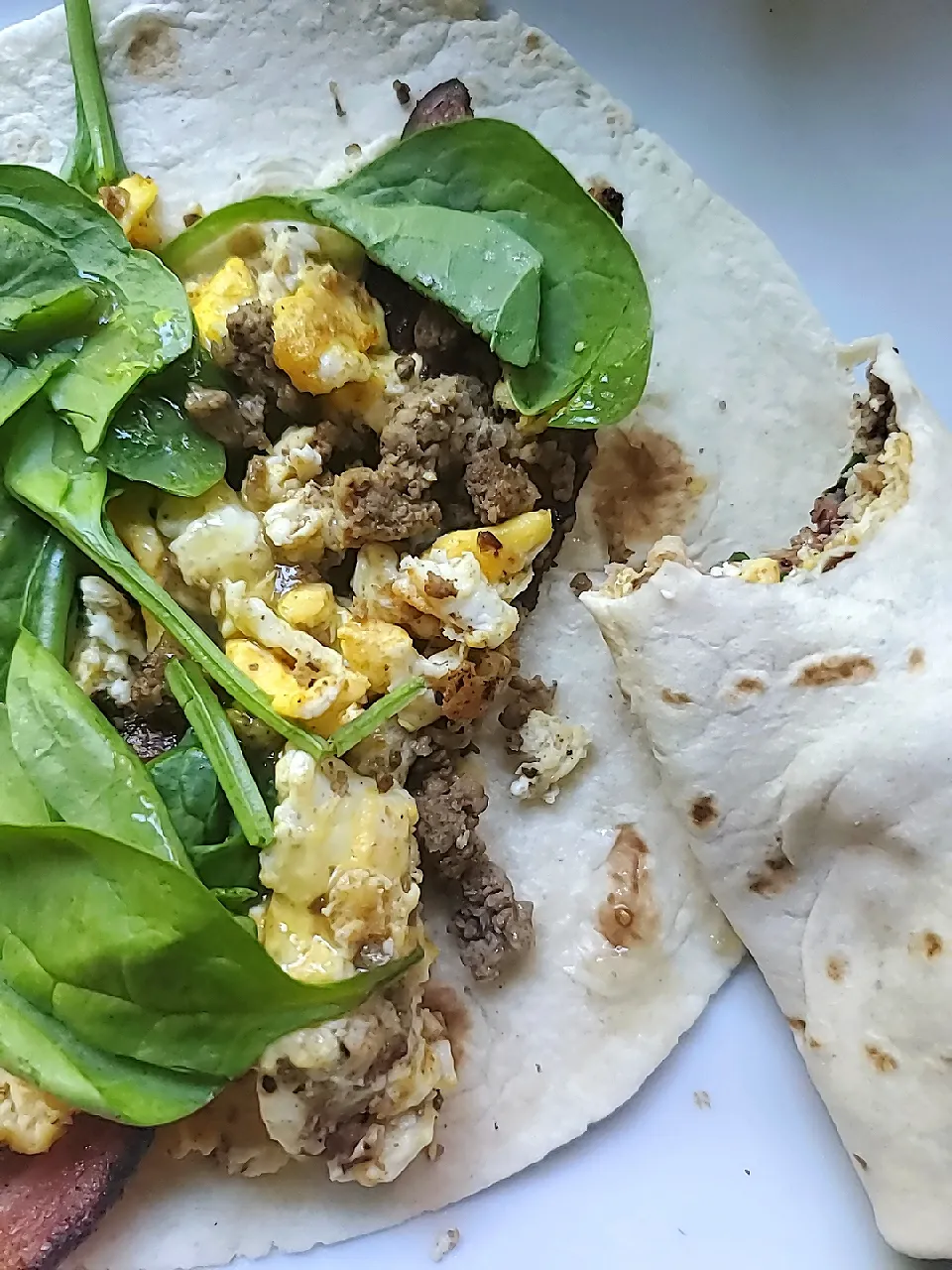 Snapdishの料理写真:Lees Protein Burrito: Ground Beef, Egg, Bacon, Spinach n Verde Salsa|Ashさん