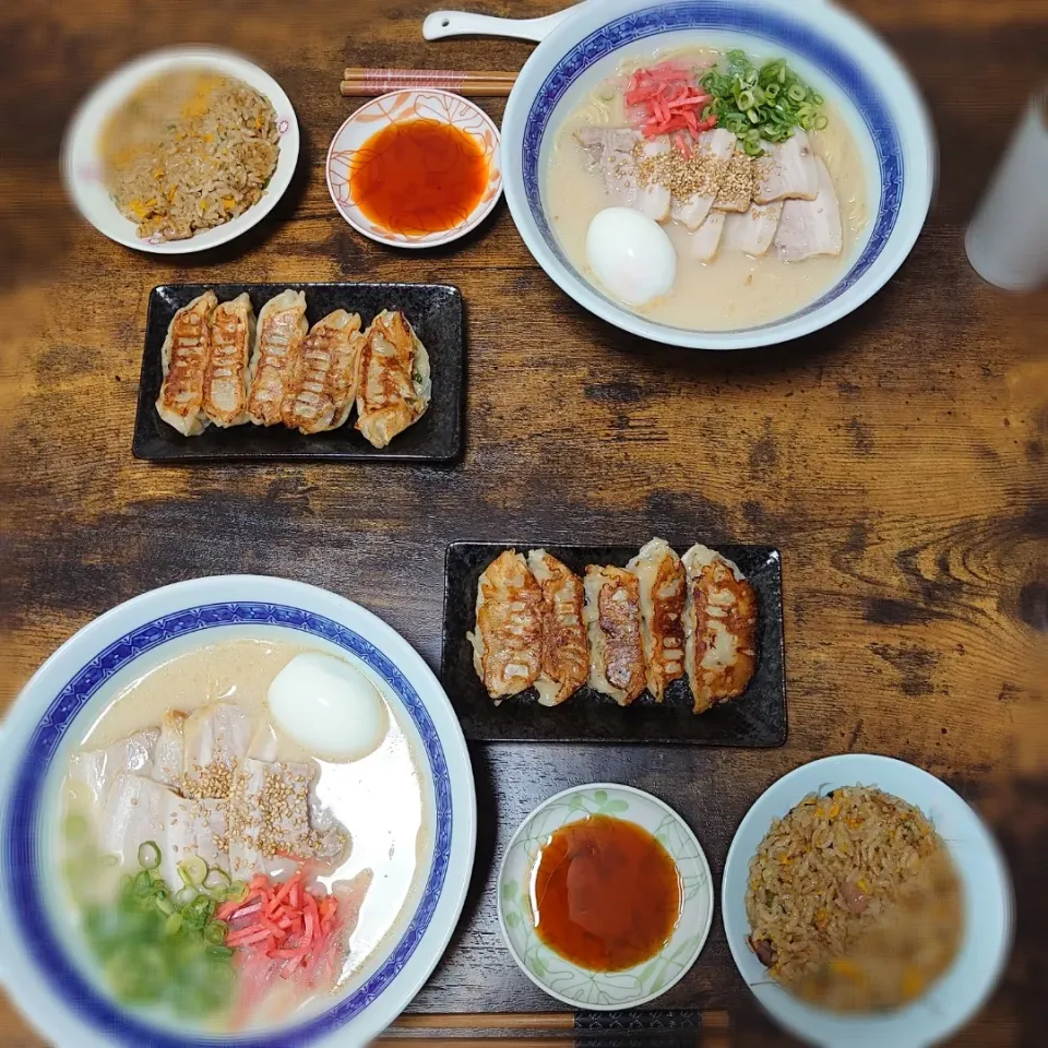 博多ラーメンと餃子とチャーハン|闇夜の狸さん