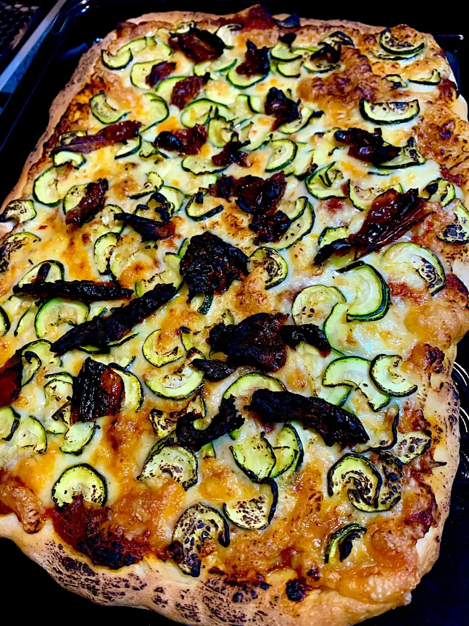 Sheet Pan Summer Zucchini Pizza|gonbenさん