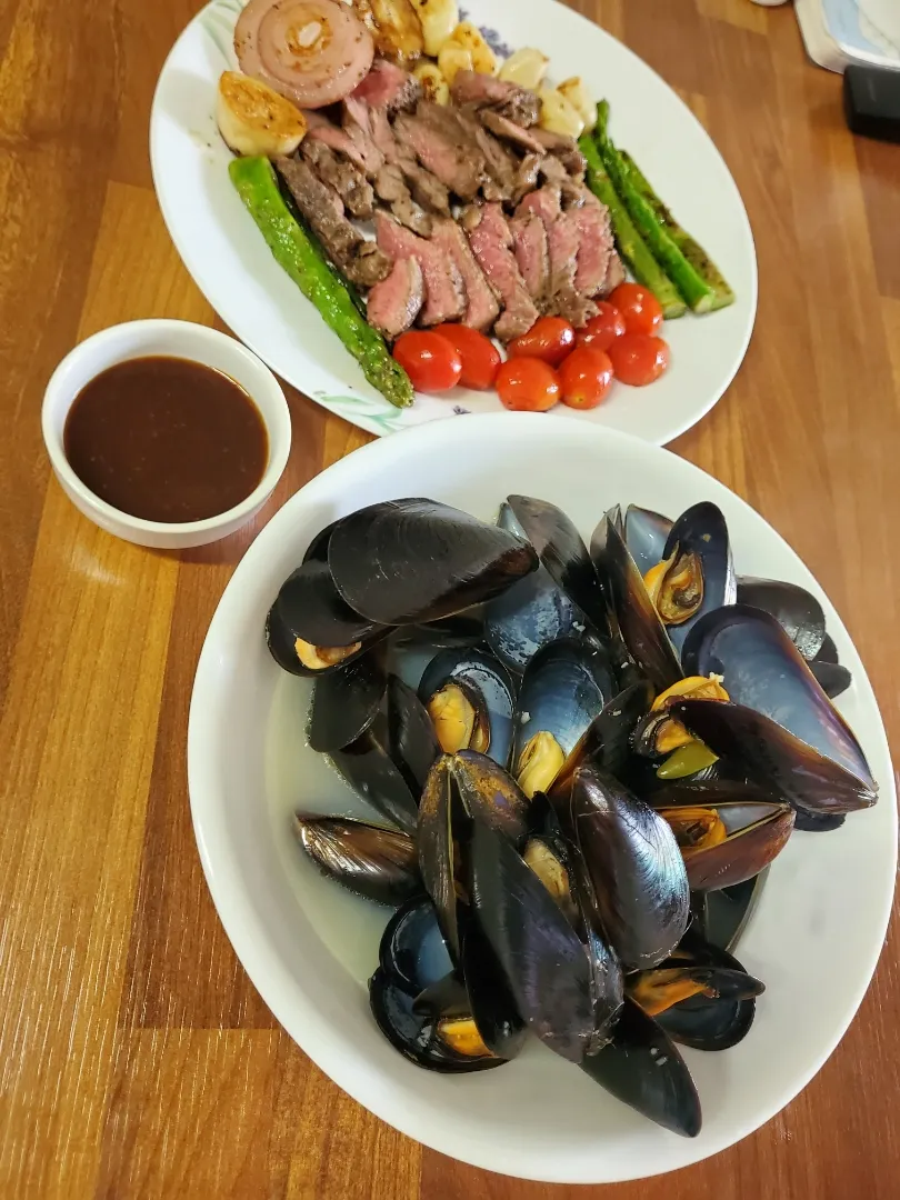 Beef with vegetables & Seafood😍😘|gabbysnowさん