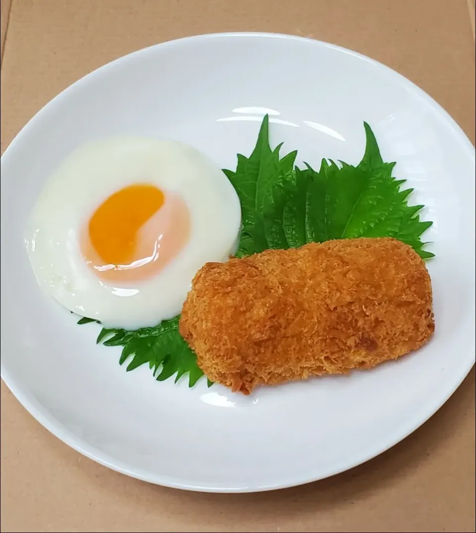 カニクリームコロッケ
目玉焼き|ナナさん