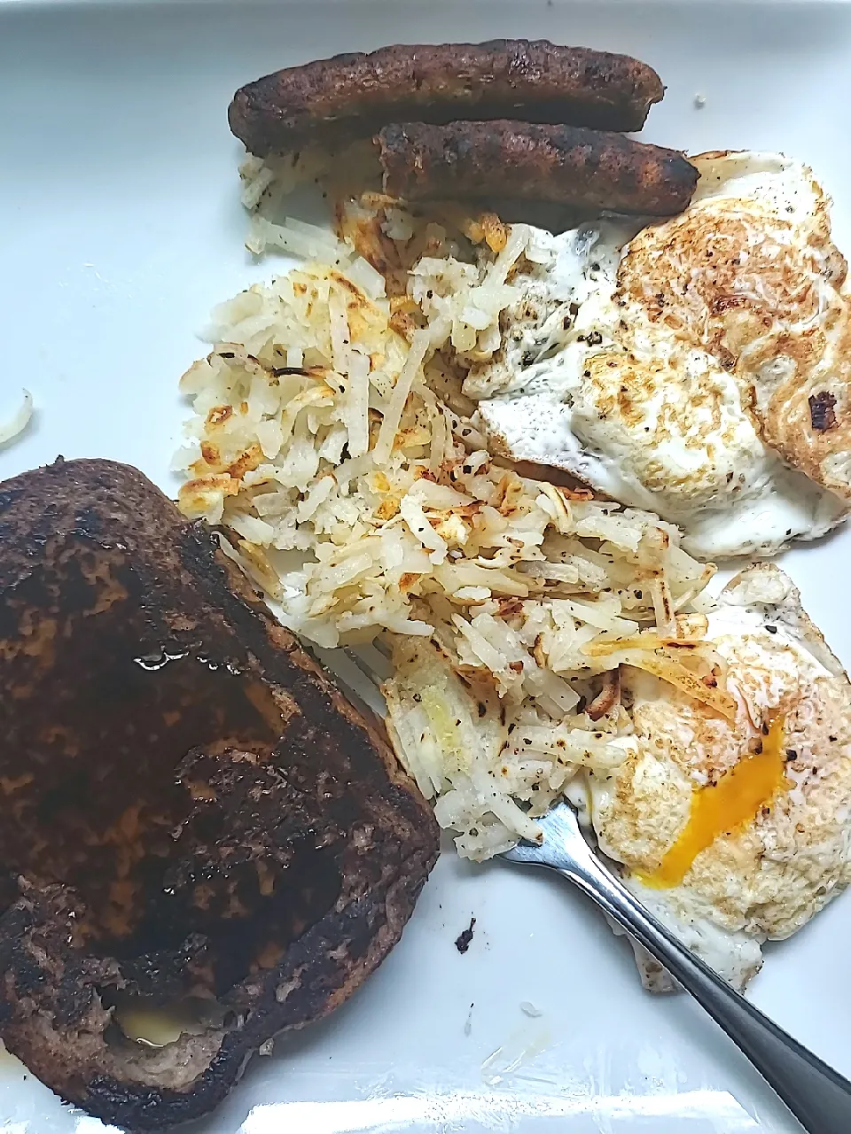 Snapdishの料理写真:Hearty Breakfast. Protein French Toast, Sausage, Eggs n Hashbrowns|Ashさん