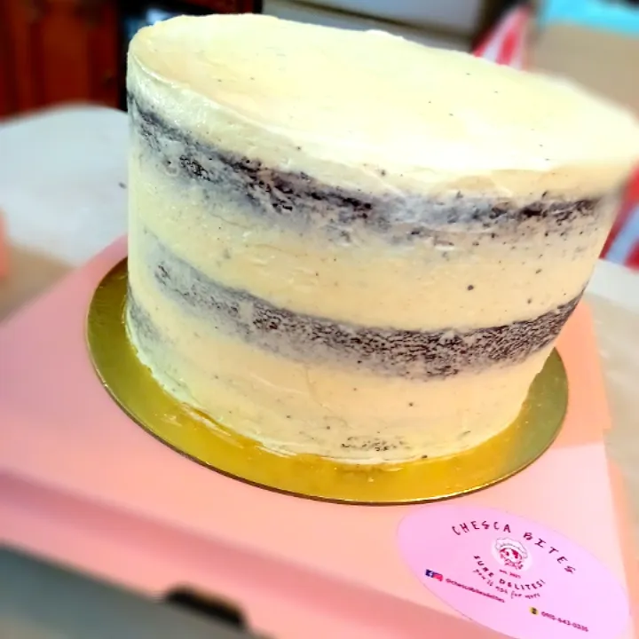 Semi-Naked Cake|Ana Solimanさん