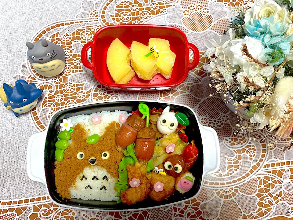 2022.7.12の1学期ラスト弁当はトトロのそぼろ弁当💕|makoさん