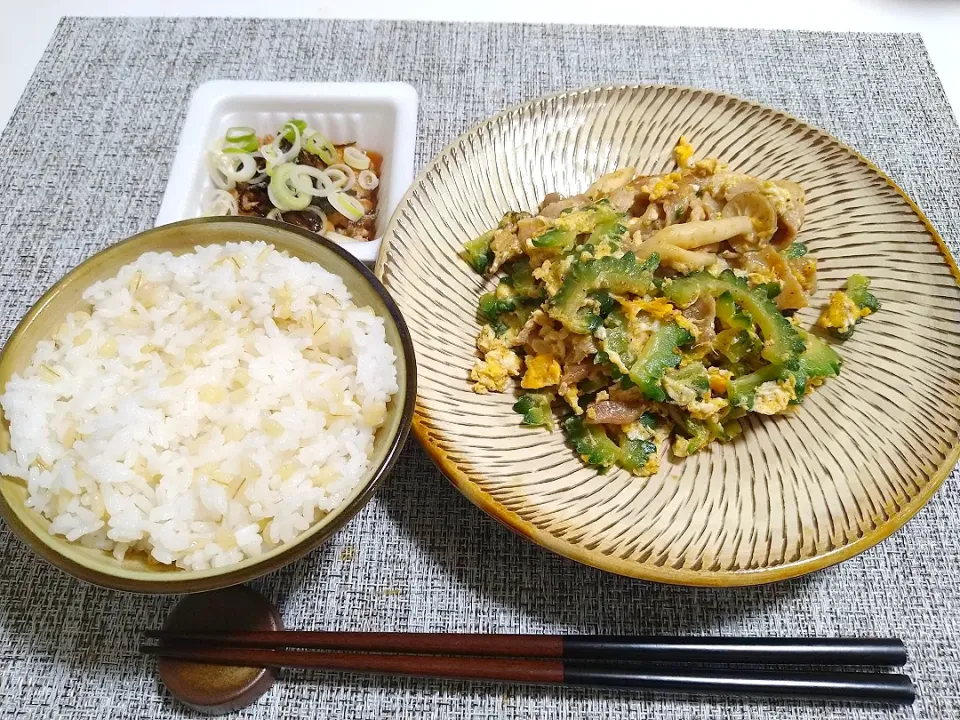 Snapdishの料理写真:ゴーヤチャンプル|たまさん