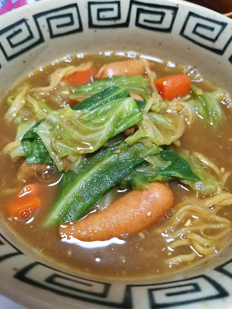 今日はカレーラーメンにリメイク|あきもんさん