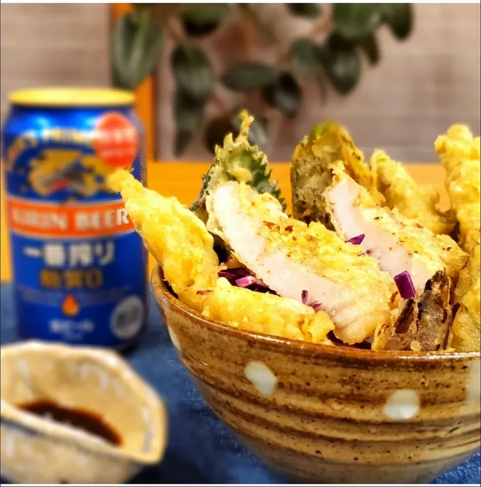 レモンソースでいただくサクサク野菜とジューシー豚天丼|オハナシマンさん