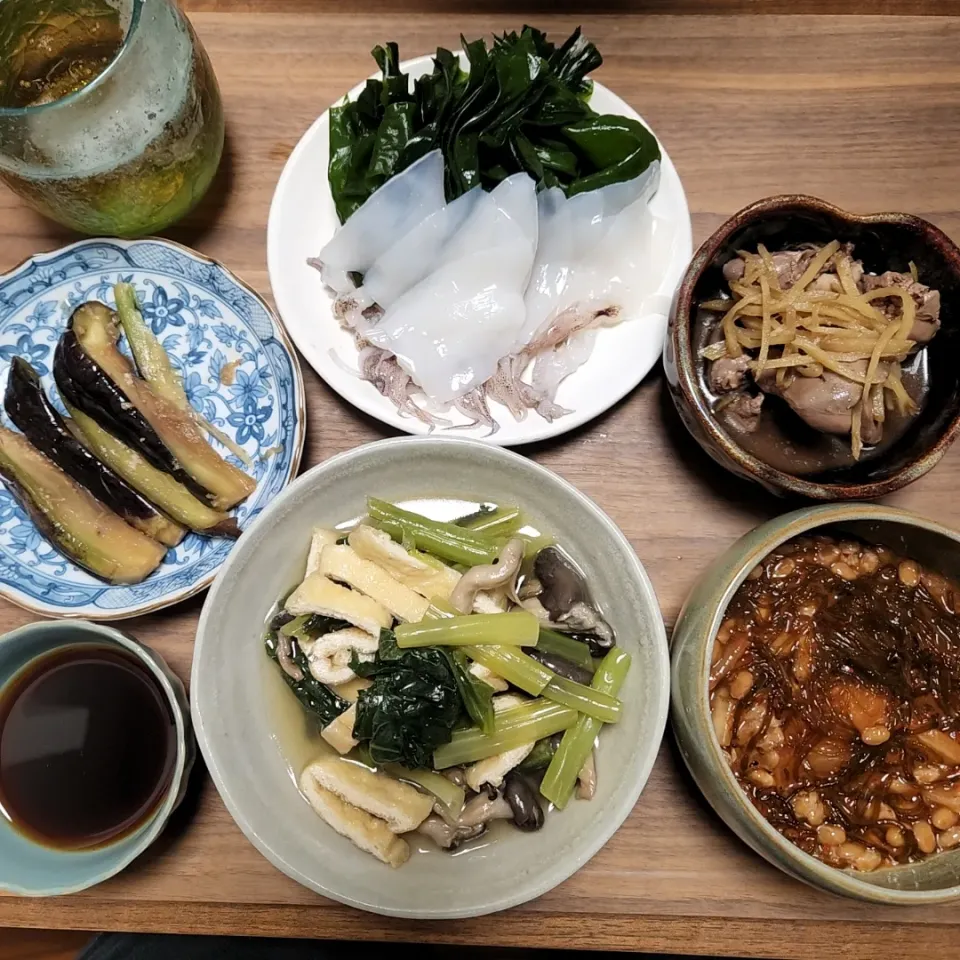 20220712
イカとワカメのしゃぶしゃぶ
レバーの時雨煮
納豆もずくキムチ
水ナスの塩麹漬け
小松菜とヒラタケとお揚げさんの炊いたん|noccoさん