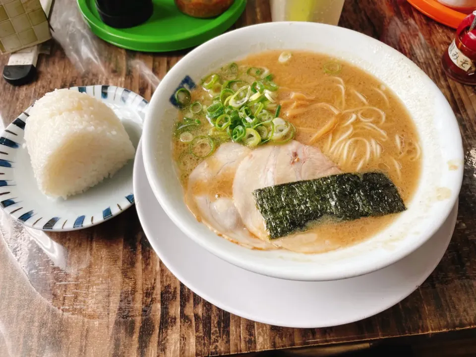 魁龍本店　ラーメン|コージ💫さん