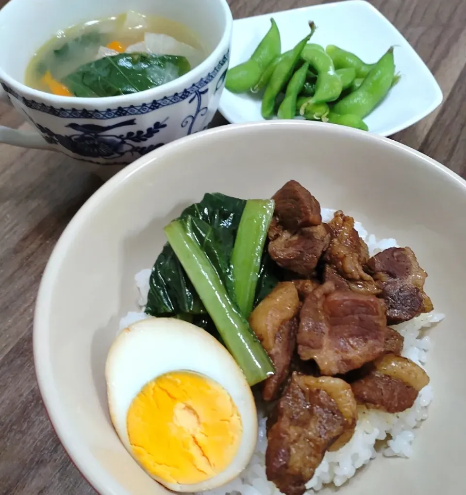 Snapdishの料理写真:魯肉飯|ゆりちさん