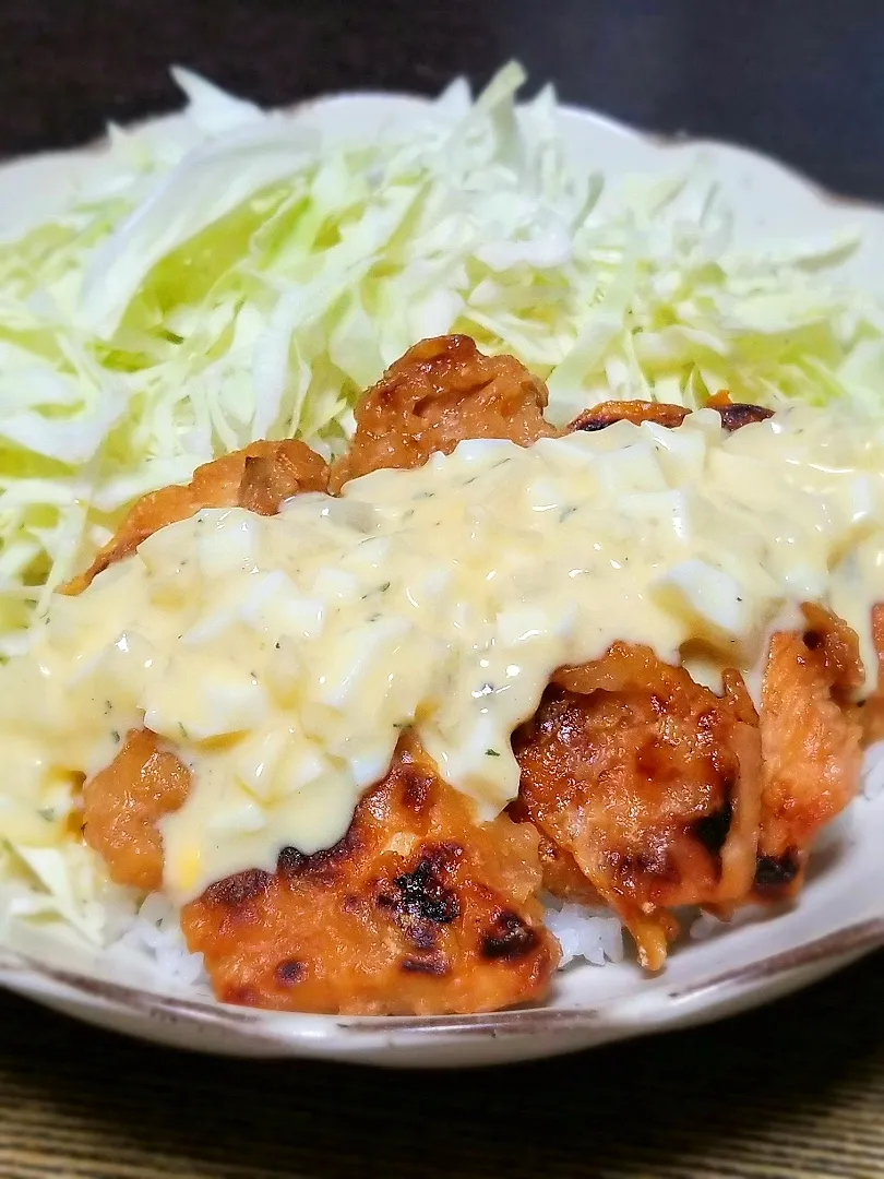 パパ作👨揚げないヘルシーチキン南蛮丼|ぱんだのままんさん