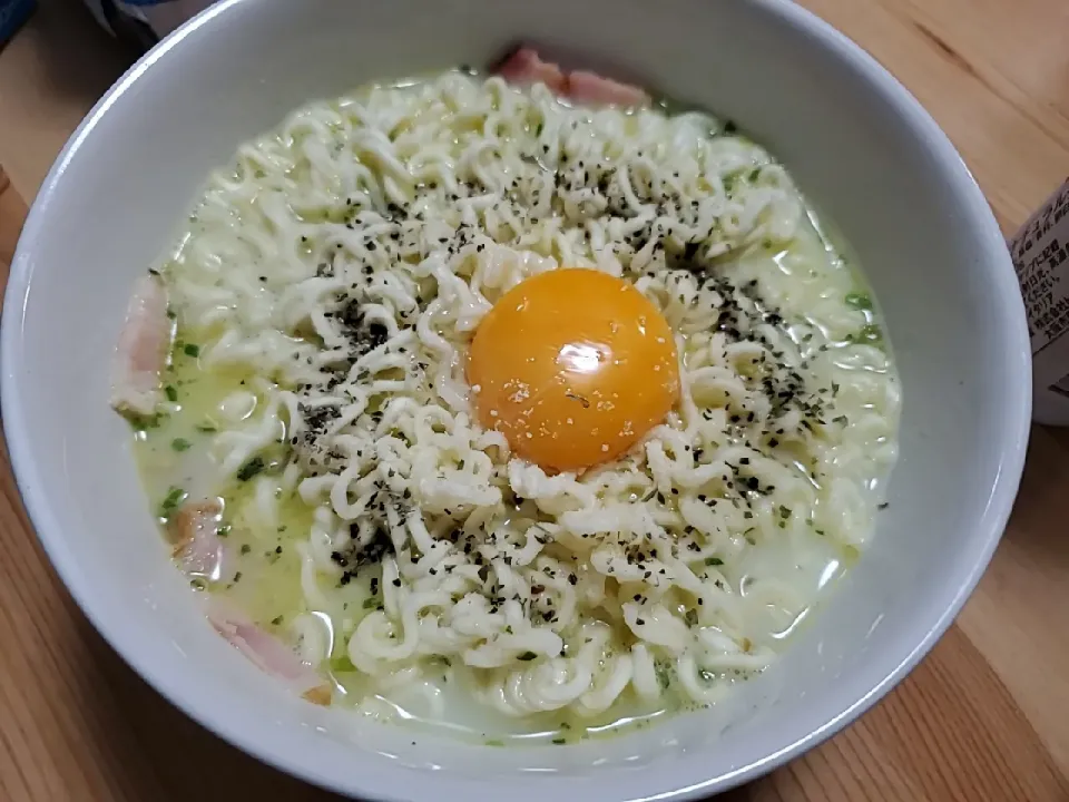 濃厚カルボ塩麺|クッキングママさん