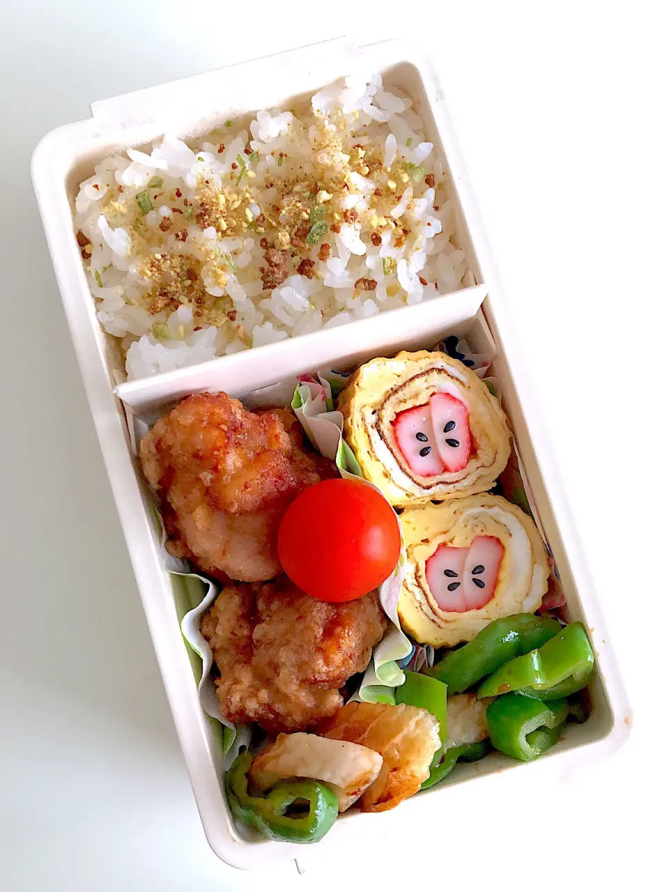 唐揚げ弁当♪&ピーマンとちくわの焼肉のタレ炒め|ikumonさん