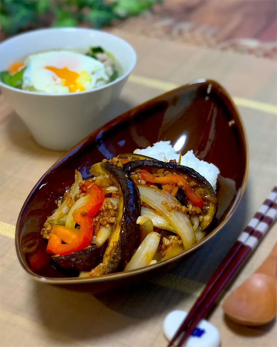 勝ち飯献立🌟たっぷり野菜の麻婆茄子丼＆金のスタミナスープ|あゆさん