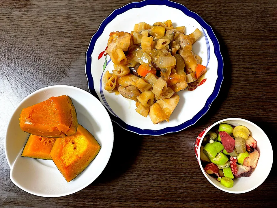 鶏と野菜の黒酢あんかけ、タコとおくらのわさびしょうゆ和え、かぼちゃの煮物|aaaさん