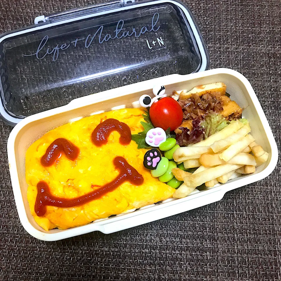 SJK弁当🍱〜オムライス・焼き厚揚げ・ポテトフライ・枝豆|華恋さん