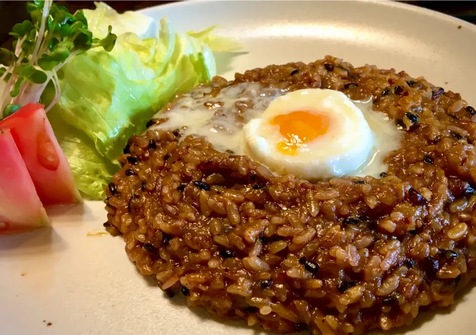 Snapdishの料理写真:カレー最終便                                               「自由軒風カレー (ﾐﾆｻﾗﾀﾞ)」|mottomoさん