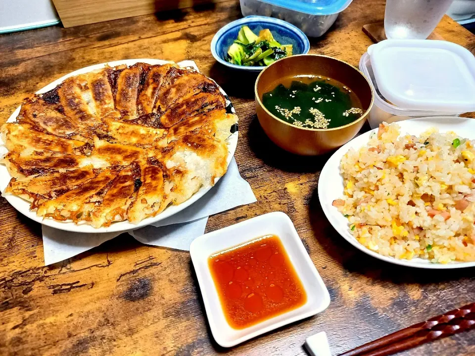 ・餃子
・チャーハン
・青梗菜炒め
・わかめスープ|ちりさん