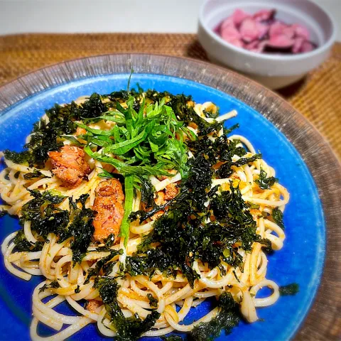 「大葉」を使ってみたSnapdishの料理・レシピ写真:タラコ焼きうどん&茄子浅漬け