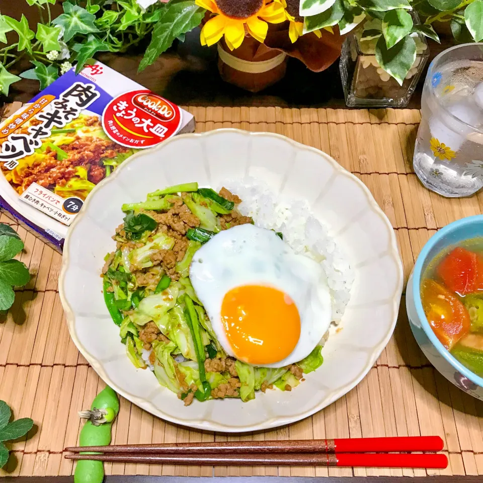 肉みそキャベツロコモコ丼|ハマーさん