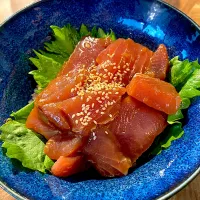 生まぐろ丼