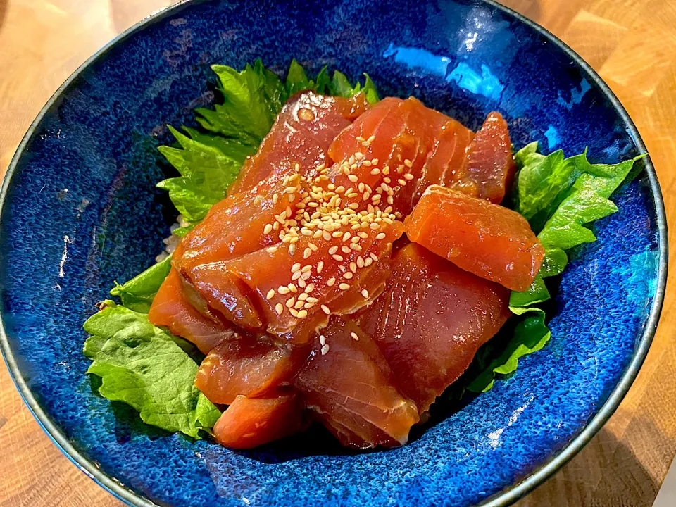 生まぐろ丼|三浦半島住まいさん