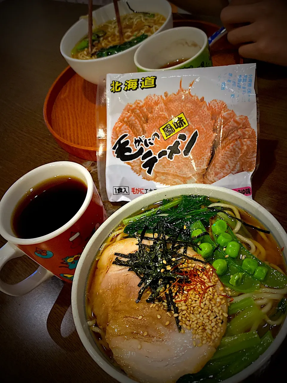 毛蟹エキス入り醤油ラーメン🍜　焼豚　アイスコーヒー|ch＊K*∀o(^^*)♪さん